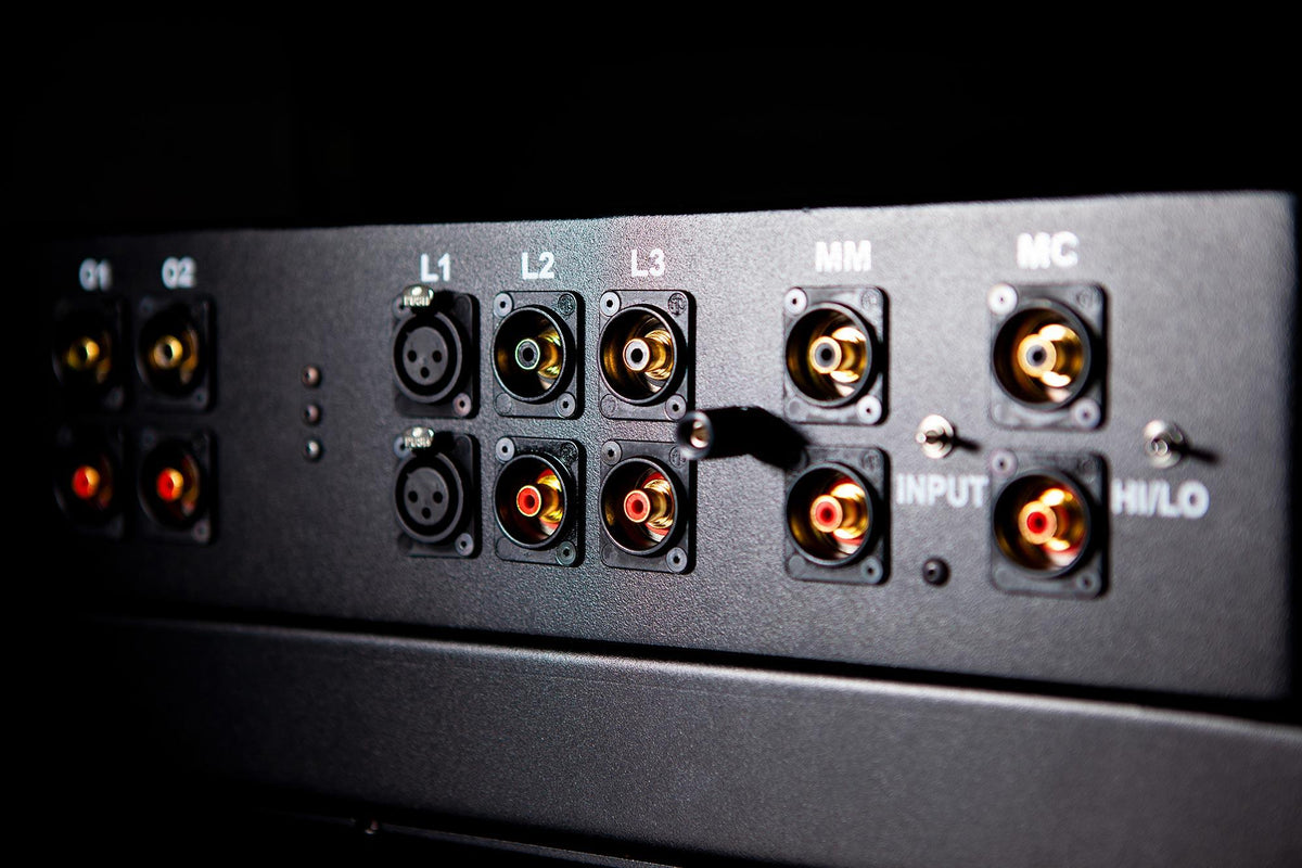 Yosemite Preamplifier - ampsandsound