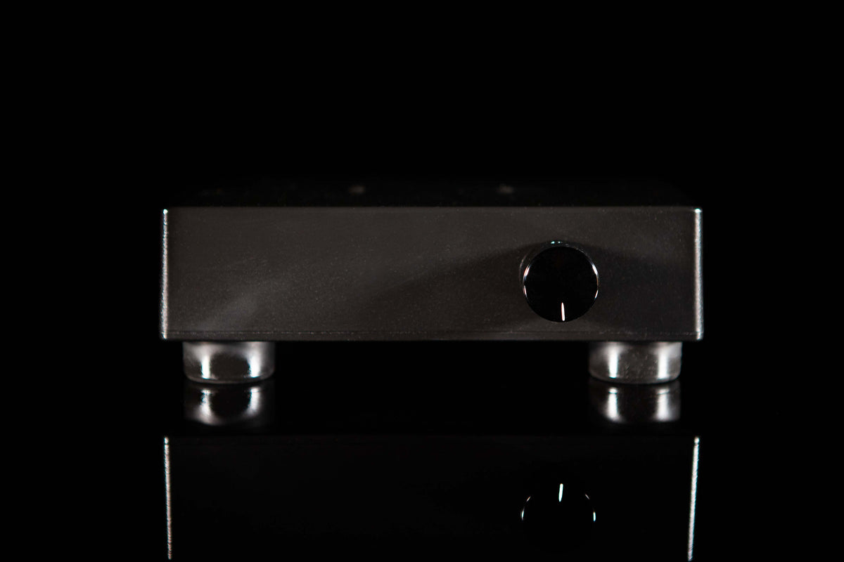 XLR to RCA Balanced Converter with Input Transformers and Stepped Volume Control - ampsandsound