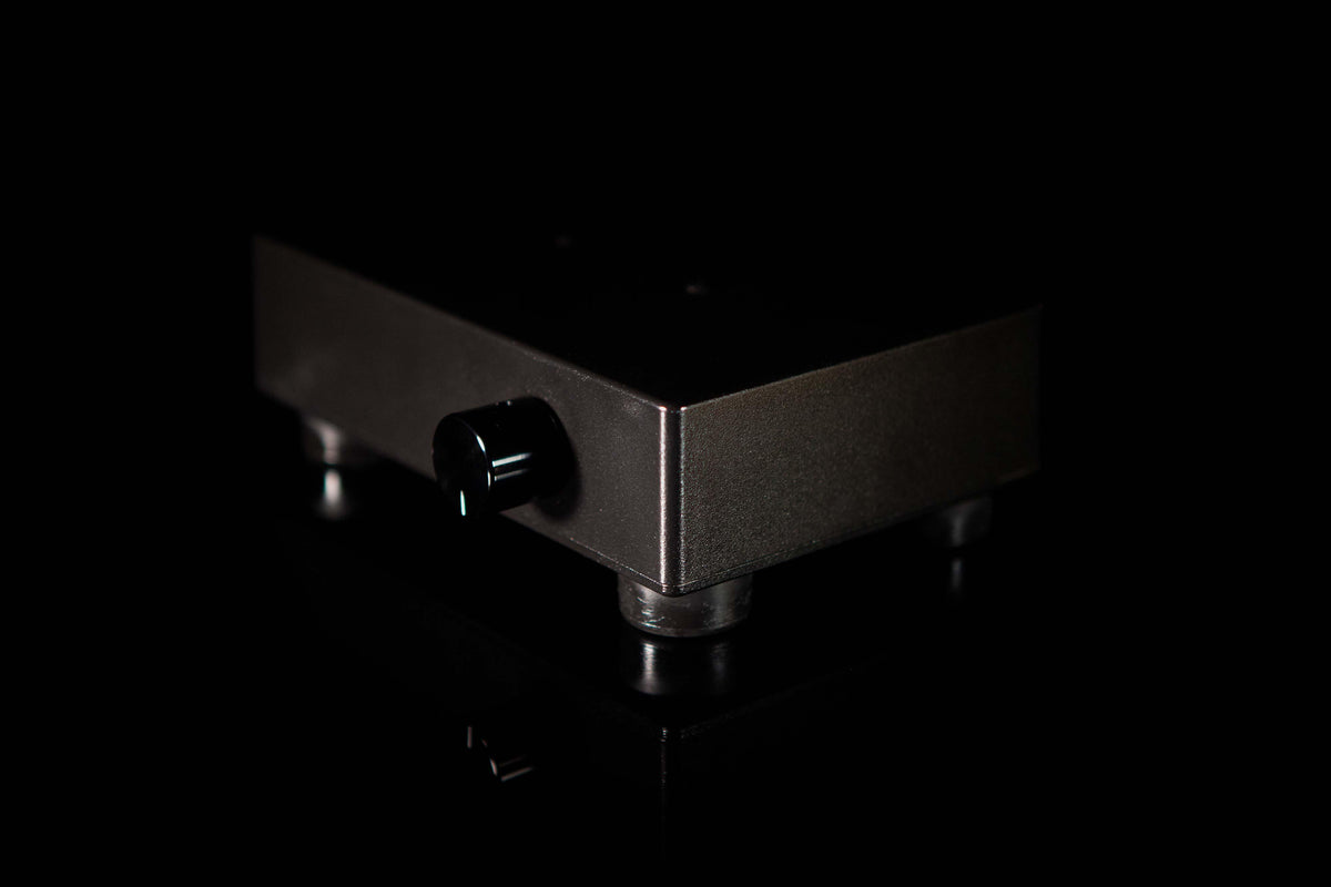 XLR to RCA Balanced Converter with Input Transformers and Stepped Volume Control - ampsandsound